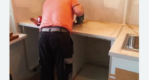 Сборка кухонного гарнитура. Липицы